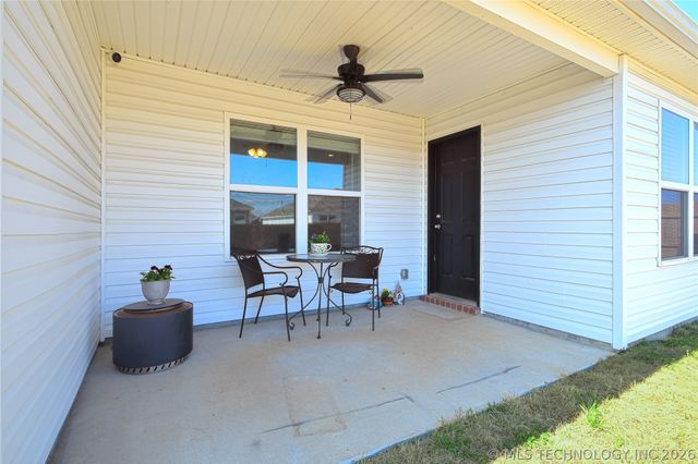 14203 N 74th East Avenue, Collinsville, OK 74021