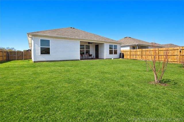 14203 N 74th East Avenue, Collinsville, OK 74021