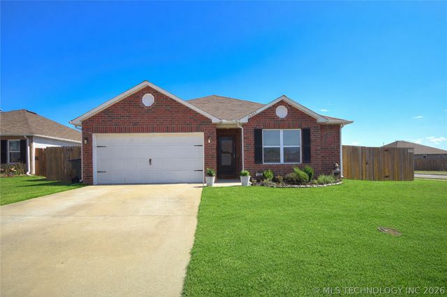 14203 N 74th East Avenue, Collinsville, OK 74021