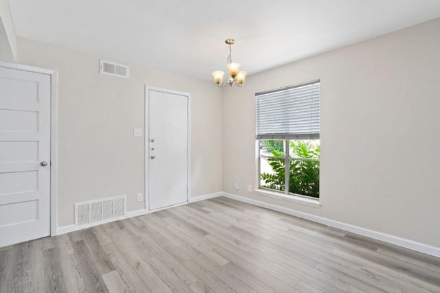 1813A Woodland Ave, Austin, TX 78741