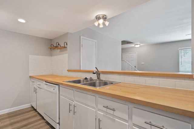 1813A Woodland Ave, Austin, TX 78741