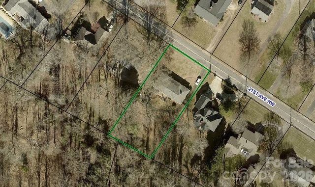 145 21st Avenue NW, Hickory, NC 28601