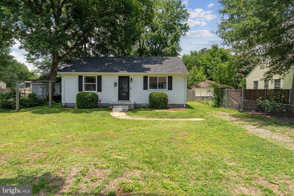 104 N BEECH AVE, Highland Springs, VA 23075