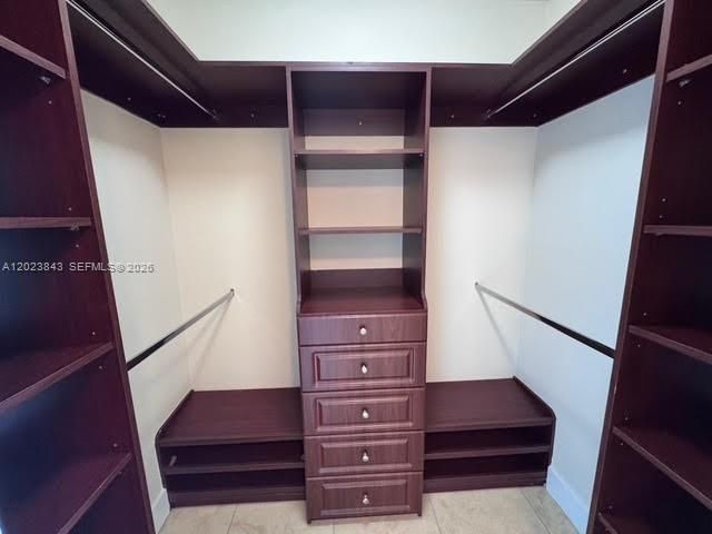 41 SE 5th St 2411, Miami, FL 33131