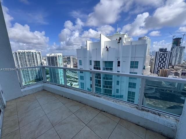 41 SE 5th St 2411, Miami, FL 33131