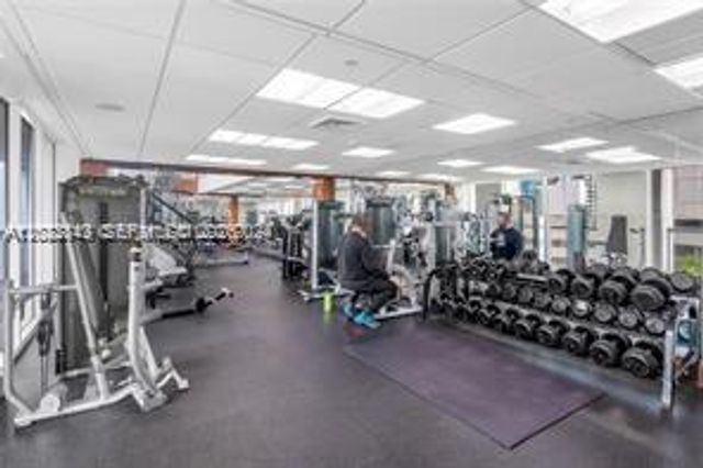41 SE 5th St 2411, Miami, FL 33131