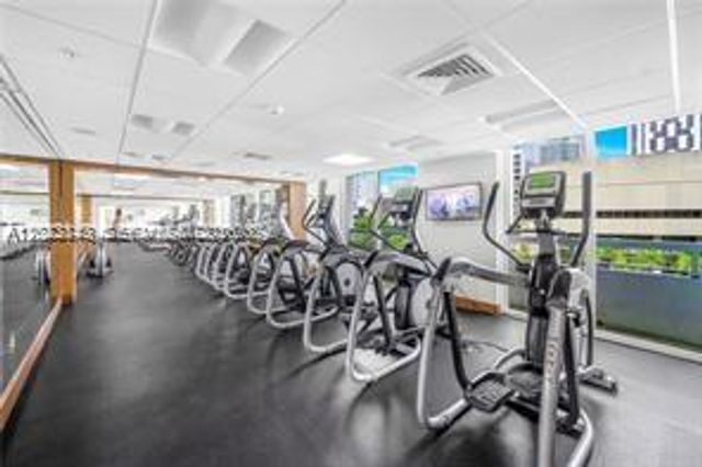 41 SE 5th St 2411, Miami, FL 33131