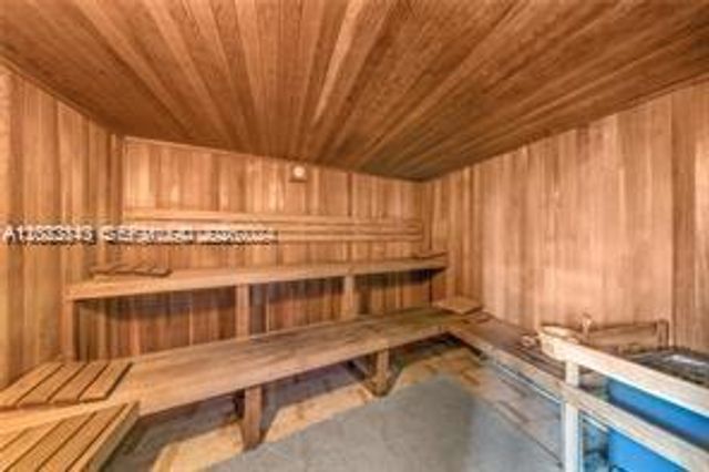 41 SE 5th St 2411, Miami, FL 33131
