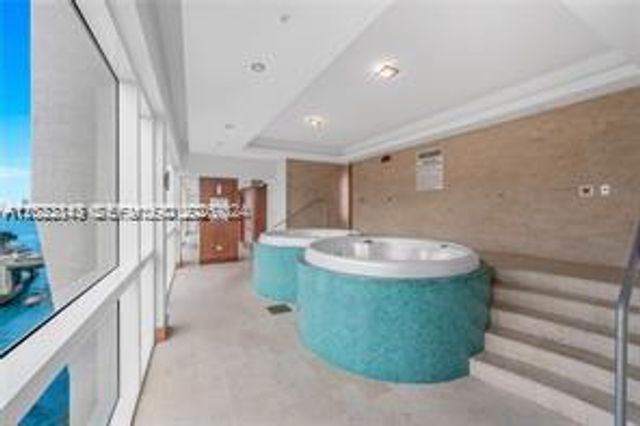 41 SE 5th St 2411, Miami, FL 33131