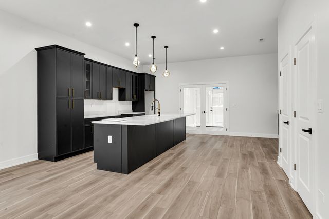 843 N Lorel Avenue, Chicago, IL 60651