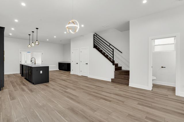 843 N Lorel Avenue, Chicago, IL 60651