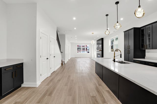 843 N Lorel Avenue, Chicago, IL 60651