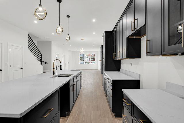 843 N Lorel Avenue, Chicago, IL 60651