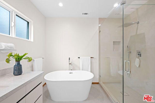 348 S Orange Drive, Los Angeles, CA 90036