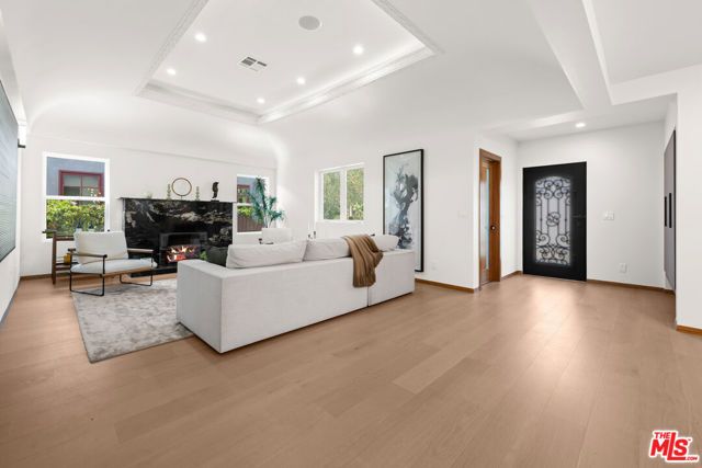 348 S Orange Drive, Los Angeles, CA 90036