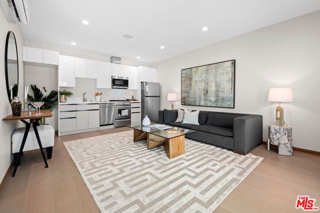 348 S Orange Drive, Los Angeles, CA 90036