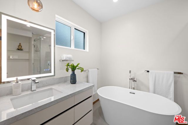 348 S Orange Drive, Los Angeles, CA 90036