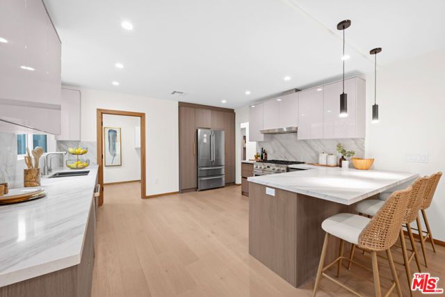 348 S Orange Drive, Los Angeles, CA 90036