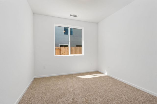 1252 Cathedral Court S, Madera, CA 93636