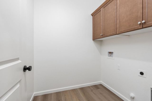 1252 Cathedral Court S, Madera, CA 93636