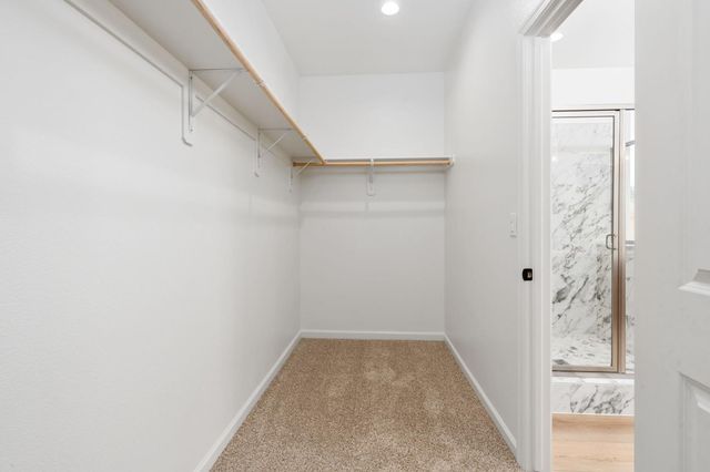 1252 Cathedral Court S, Madera, CA 93636