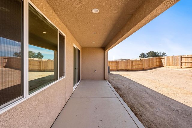 1252 Cathedral Court S, Madera, CA 93636