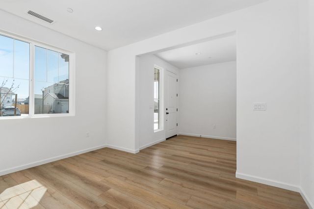 1252 Cathedral Court S, Madera, CA 93636