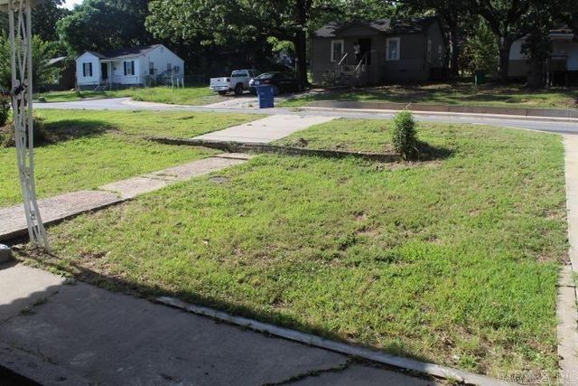 1110 W 49th Street, North Little Rock, AR 72118