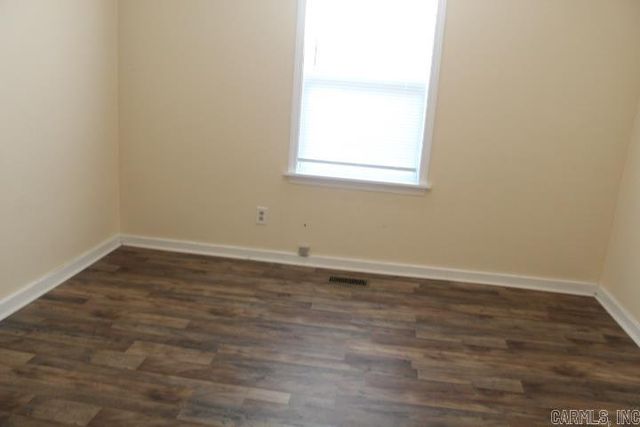 1110 W 49th Street, North Little Rock, AR 72118