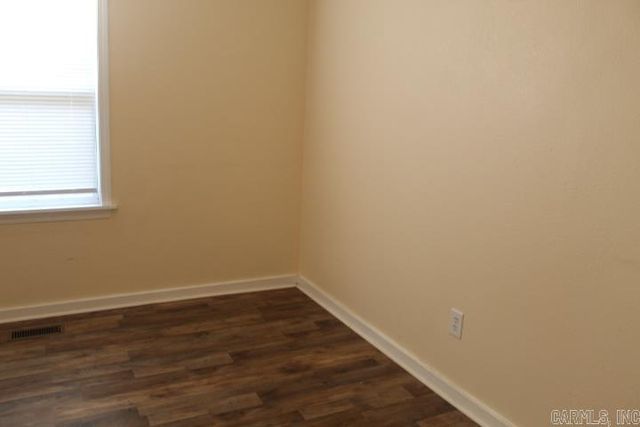 1110 W 49th Street, North Little Rock, AR 72118