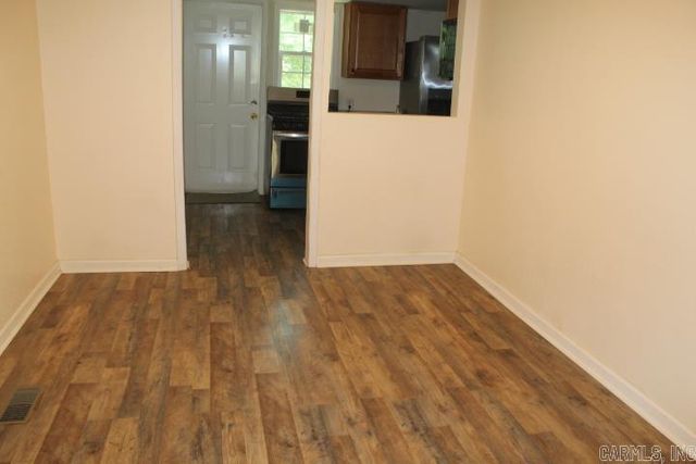 1110 W 49th Street, North Little Rock, AR 72118