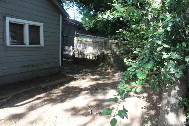 1110 W 49th Street, North Little Rock, AR 72118
