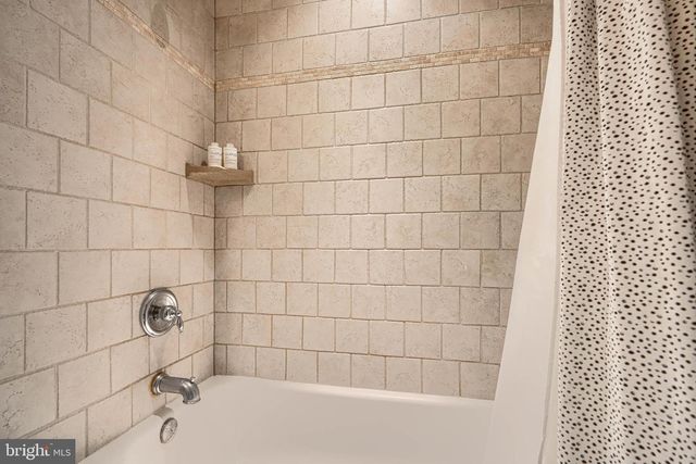 2030 EASTERN AVE, Baltimore, MD 21231