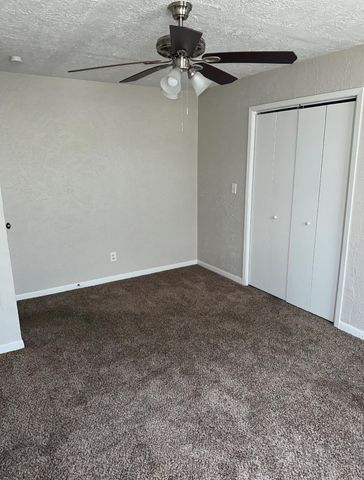 8 Lanes End Street, Baytown, TX 77520