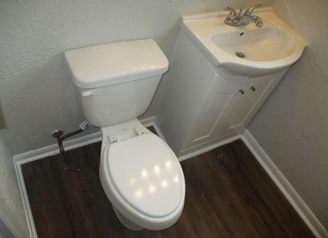 8 Lanes End Street, Baytown, TX 77520