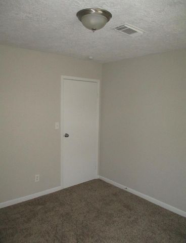 8 Lanes End Street, Baytown, TX 77520