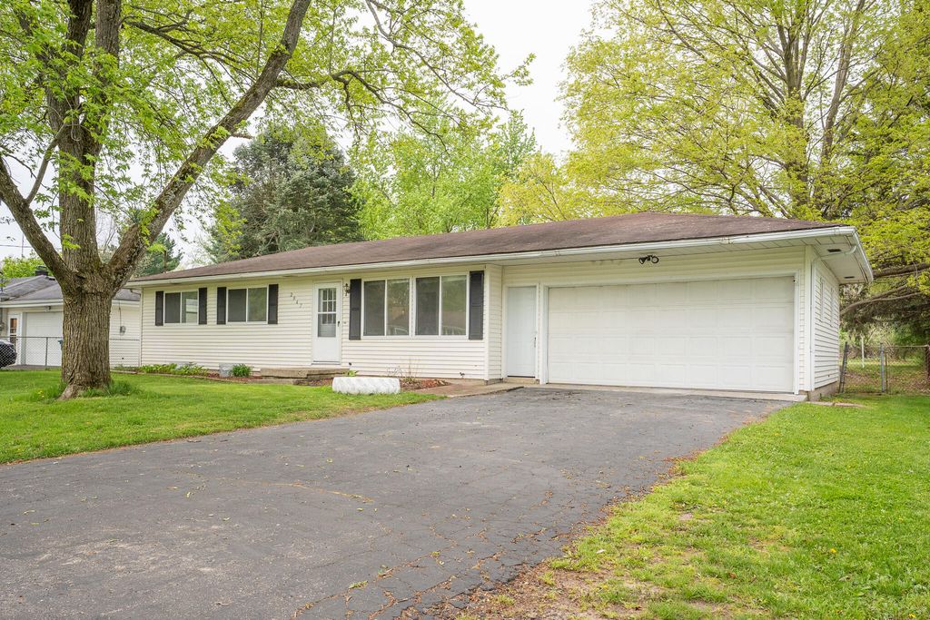 2947 Clarice Street, Kalamazoo, MI 49048