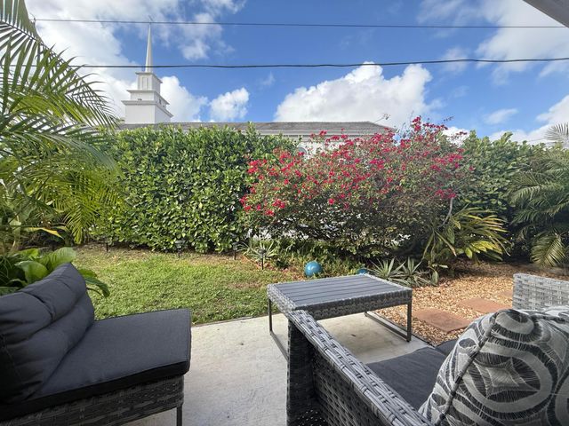 203 Seacrest Lane A, Delray Beach, FL 33444