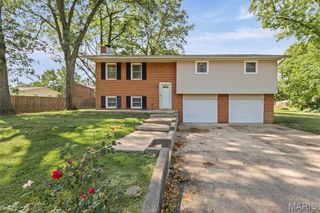605 Johnny Drive, Maryville, IL 62062