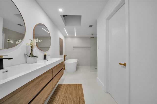 7001 Rocky Top Circle, Dallas, TX 75252