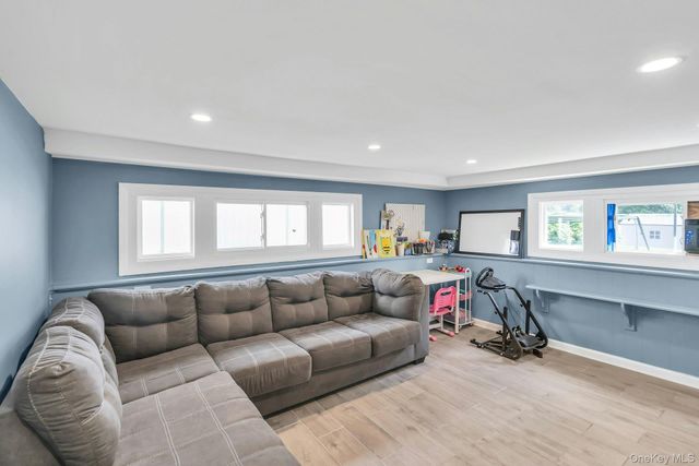 31 Jane Drive, North Babylon, NY 11703