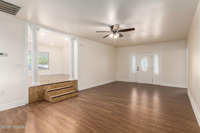 3133 N Iroquois Avenue, Tucson, AZ 85705