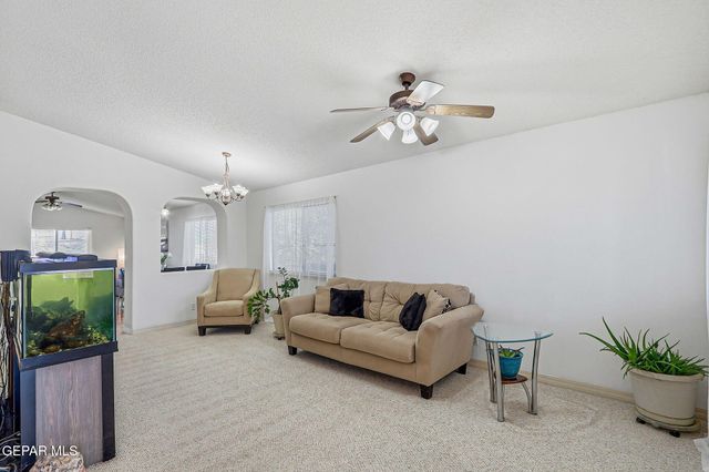 13711 Paseo Central Avenue, Horizon City, TX 79928