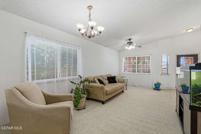 13711 Paseo Central Avenue, Horizon City, TX 79928