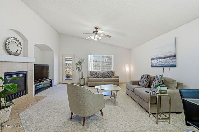 13711 Paseo Central Avenue, Horizon City, TX 79928