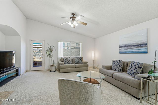 13711 Paseo Central Avenue, Horizon City, TX 79928