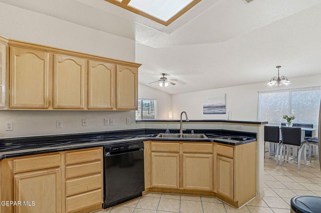 13711 Paseo Central Avenue, Horizon City, TX 79928