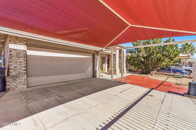 13711 Paseo Central Avenue, Horizon City, TX 79928