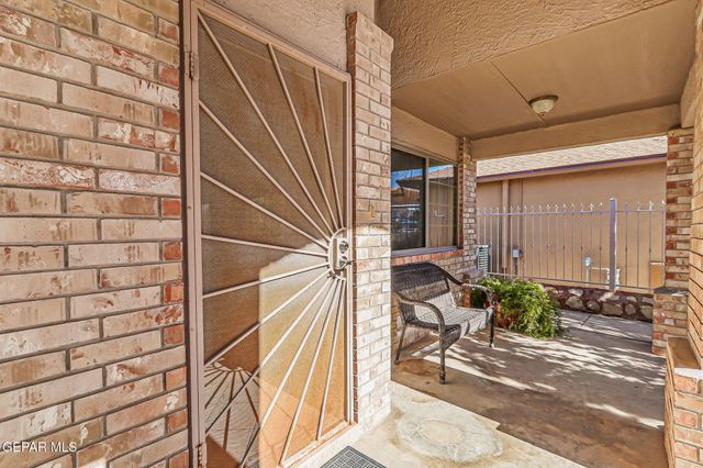 13711 Paseo Central Avenue, Horizon City, TX 79928