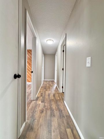 7231 Treverton Drive, Fort Wayne, IN 46816